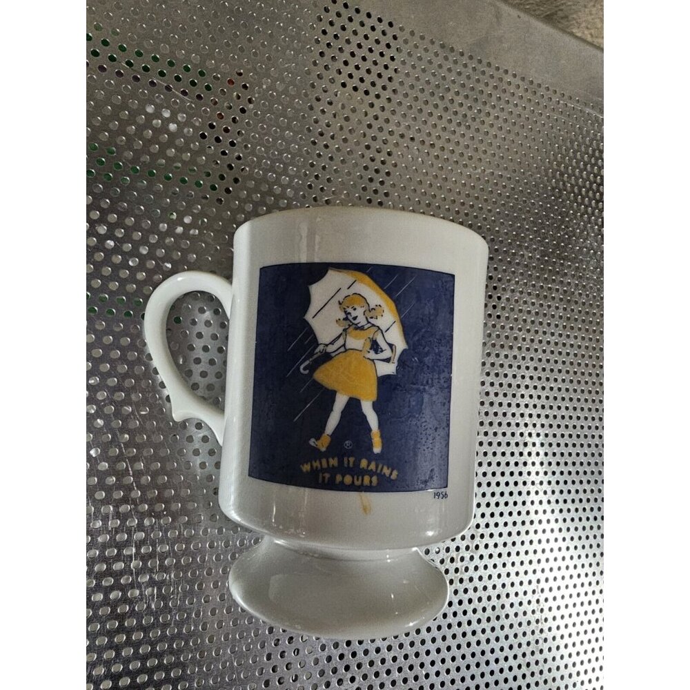 Morton Salt 1956 Logo “ When It Rains It Pours” Coffee Mug Vintage